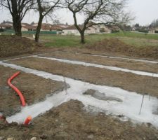 Le 2/03/2011 les fondations ont &eacute;t&eacute; coul&eacute;es.