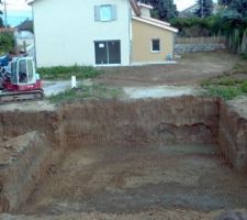 Notre trou (pas fini... manque une partie du garage)