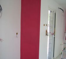 Transition cuisine salon peint en rouge