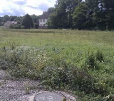 Le terrain fin ao&ucirc;t avant que tout ne commence...