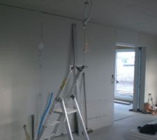 Salle à manger avec accès salon