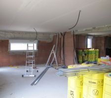 Plafond salon sejour cuisine termin&eacute;