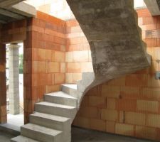 Décoffrage escalier.