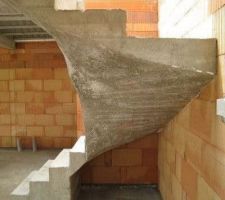 Décoffrage escalier.