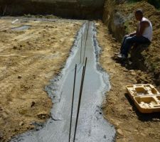 Fondations en train d'&ecirc;tre coul&eacute;