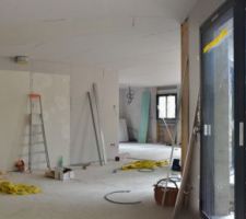 Vue en sortant de la chambre avant.
La fenêtre en arrière plan est à 14 m.