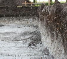 Ils ont creus&eacute; a 1M80 pour le sous sol sachant que la maison sera surelevee de 0m80