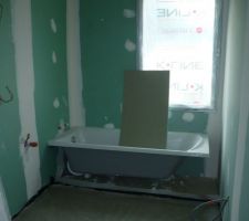 21/06/11 : chape coulée - salle de bain