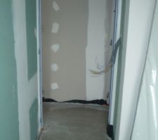 21/06/11 : chape coulée - salle de bain