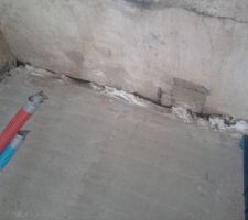 Si j'enl&egrave;ve les blocs de polystyrene c'est la pagaille, plus plat, des trous ;-(((