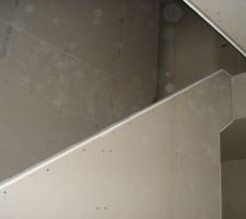 Vue en bas de l'escalier
