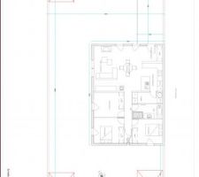 Voici le plan global de la maison   le terrain.
En rouge ce sont les 3 emplacements auxquels nous avions pensé pour implanter le garage / abris de jardin.
Sachant que nous avons fait contruire 93m² il doit rester environ 15m² au sol de dispo (terrain : 435m²)
La rue est une petite rue de lotissement, donc trés peu passante.