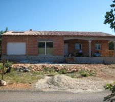 La premi&egrave;re photo sans Athos