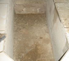 Le bac vid&eacute; de son gravier