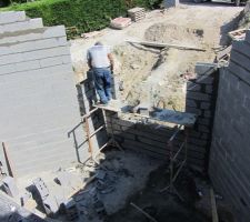 Le dernier mur de parpaing..
