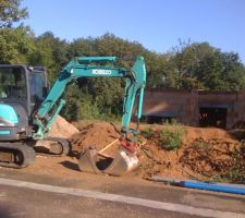 La société qui fait les vrd sont déjà prêt la veille de leur intervention. Travaux Hors constructeur.
