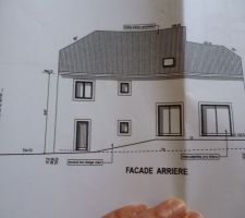 FACADE ARRIERE /  BAIE VITREE ORIENTEE SUD OUEST