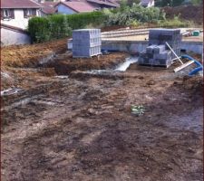 Et c'est parti pour la construction des fondations !