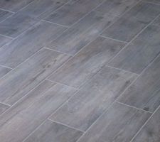 Carrelage &eacute;tage. Lame de 15X30.