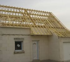 Début de la charpente façade avant