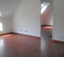 Parquet stratifi&eacute; pos&eacute;