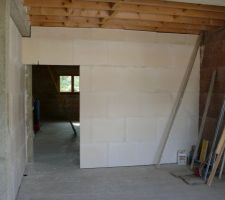 Mise en oeuvre cloison carreaux de plâtre séparation garage-habitation