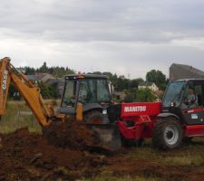 Les engins en plein travail