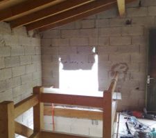 Decoupe de la fenetre sur escalier