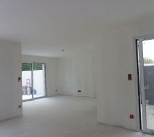 Les peintures sont commencées