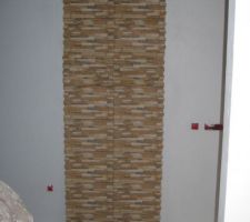 Habillage derri&egrave;re po&ecirc;le &agrave; bois