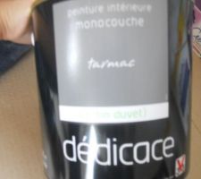 Toutes nos portes sont de couleur tarmac