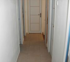 Le couloir de l?étage
Les portes structurées sont du plus bel effet