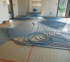 Installation plancher chauffant INNOVERT avec PAC