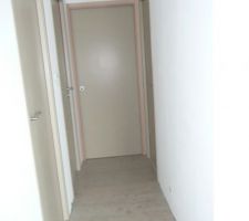 Couloir &eacute;tage et son parquet