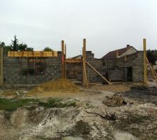 Élévation des murs le 6/6/2011