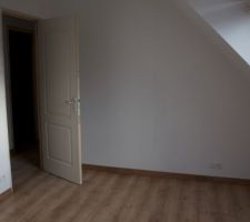 Le parquet dans la chambre 3