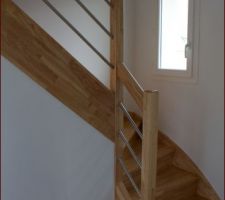 L'escalier verni par mes soins