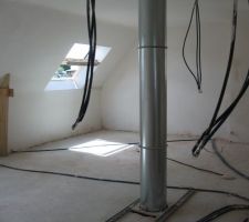 Une des futures chambres de l'étage.