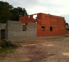 Fa&ccedil;ade nord en limite de propri&eacute;t&eacute;