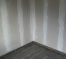 Bureau: carrelage imitation parquet