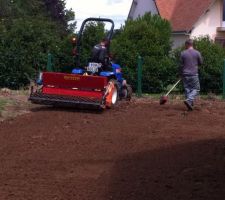 Preparation du terrain pour le gazon
