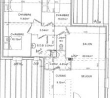 Voici le plan de la maison. L'emplacement des toilettes et la taille de la salle de bain me parait petite. Qu'en pensez vous?