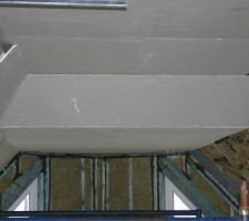 Finalisation du plafond de la pointe de la mezzanine