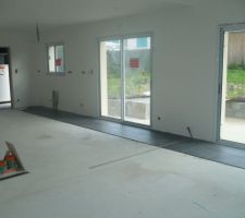 30/08/11 : carrelage RDC