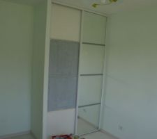 Chambre Lucas - peinture magnétique sur porte de placard