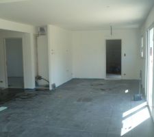 02/09/11 : carrelage RDC