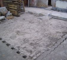 Pour mieux vois les pav&eacute;s qu'on a enlev&eacute;..et encore, on en a pas enlev&eacute; assez