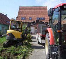 On charge tout ca, et a degager