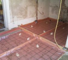 Coffrage pr&ecirc;t &agrave; accueillir le b&eacute;ton
