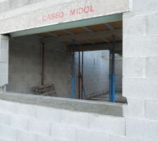 Manque plus que les appuis de fen&ecirc;tres :)